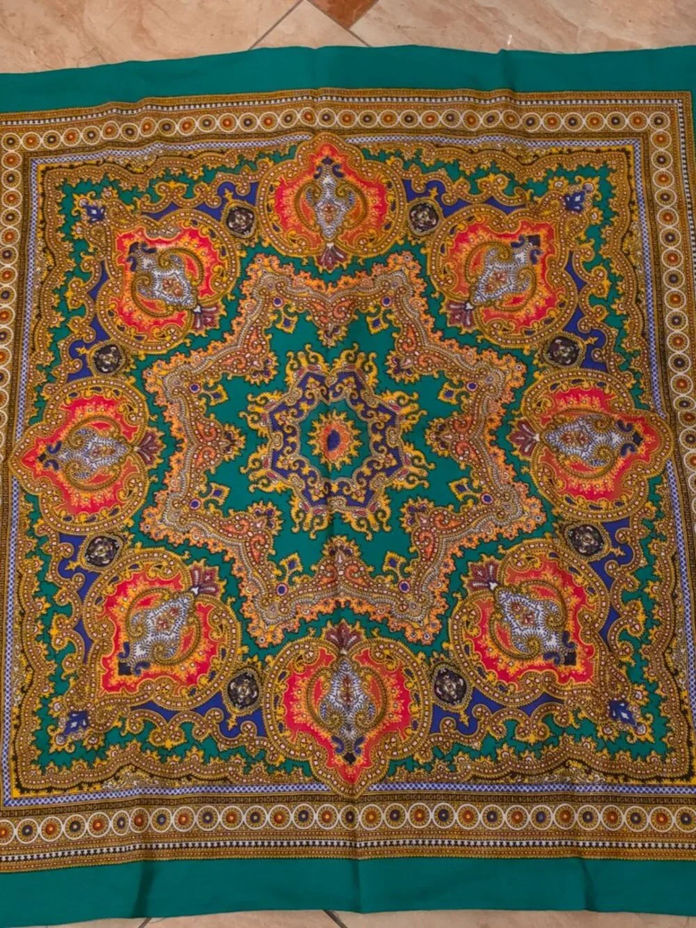 Pure wool scarf made in Japan